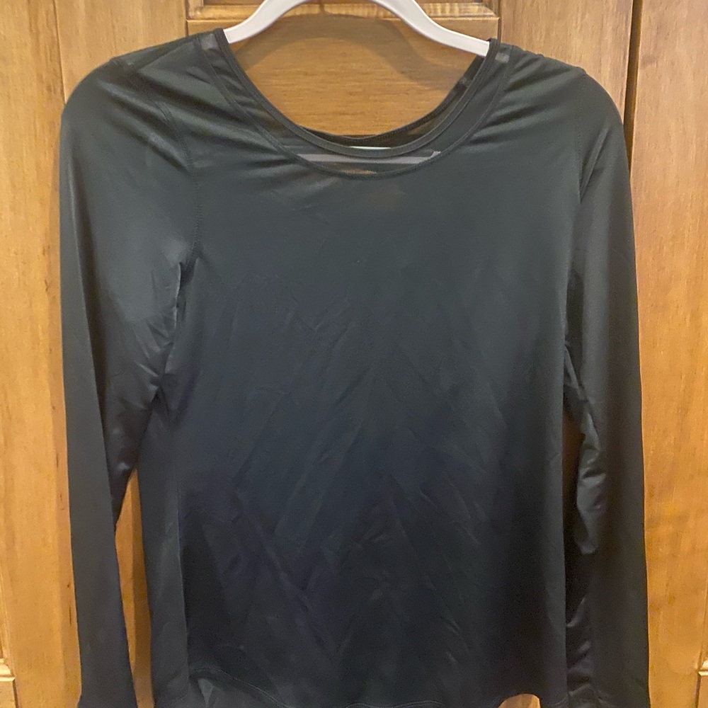 Black Long Sleeve Workout Top